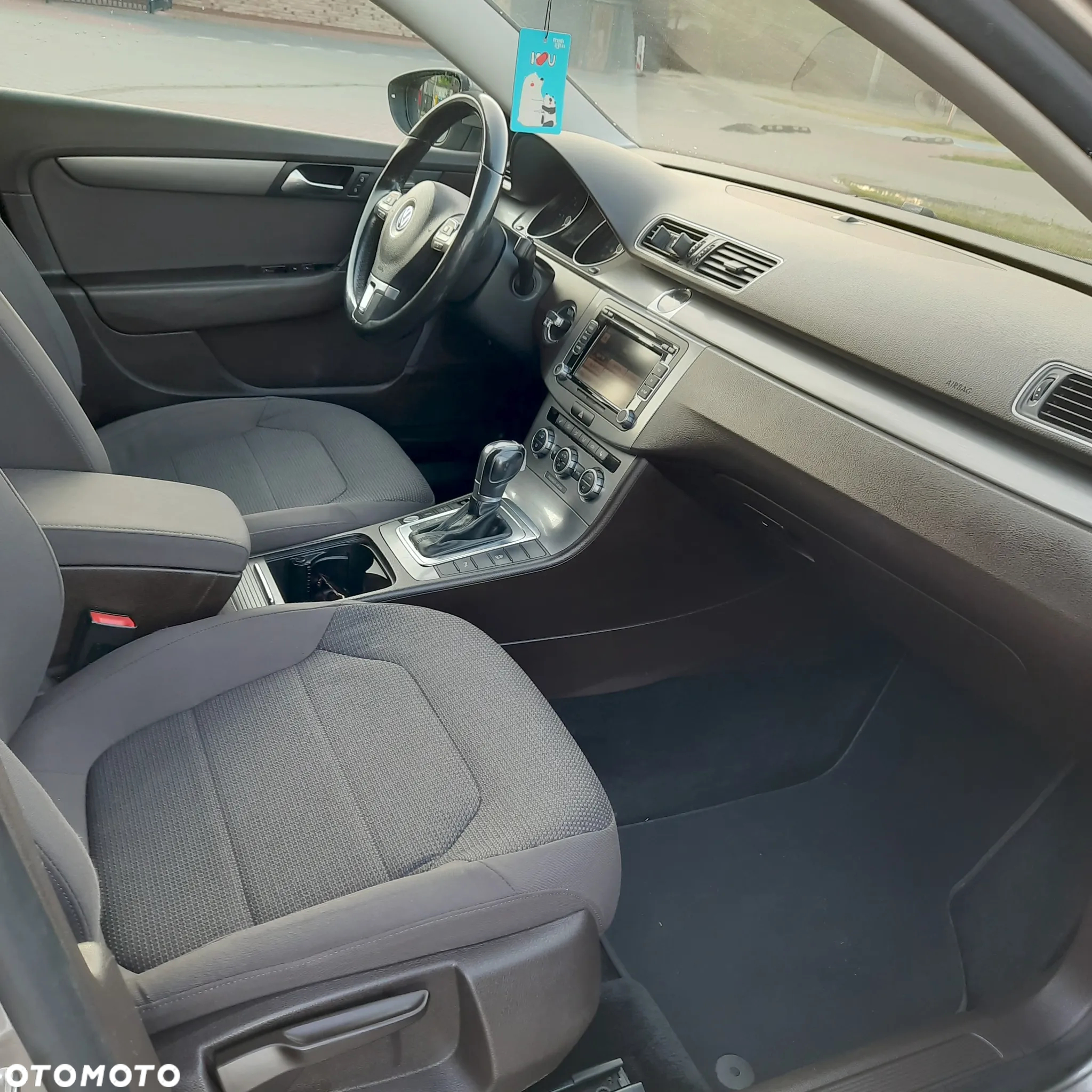 Volkswagen Passat 2.0 TDI Comfortline DSG - 13