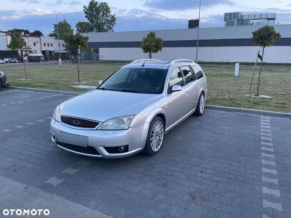 Ford Mondeo V6 ST 220 - 1