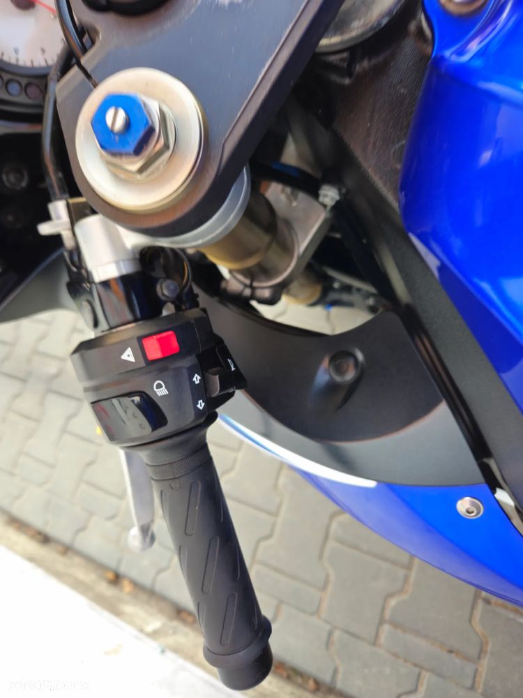 Suzuki GSX-R - 21