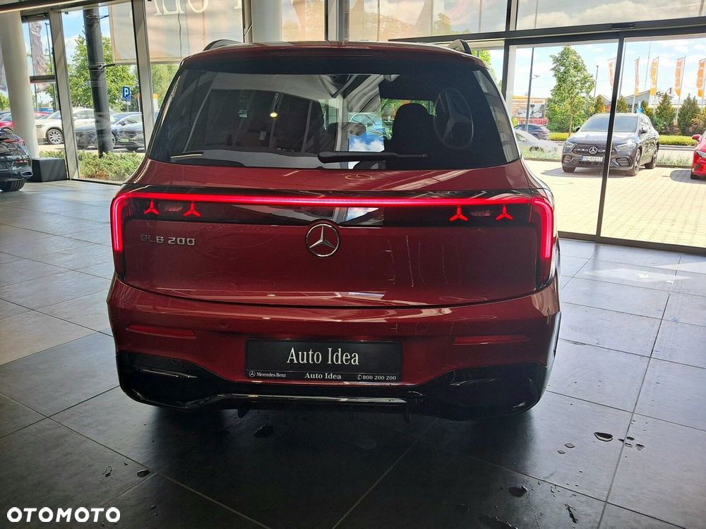Mercedes-Benz GLB - 15