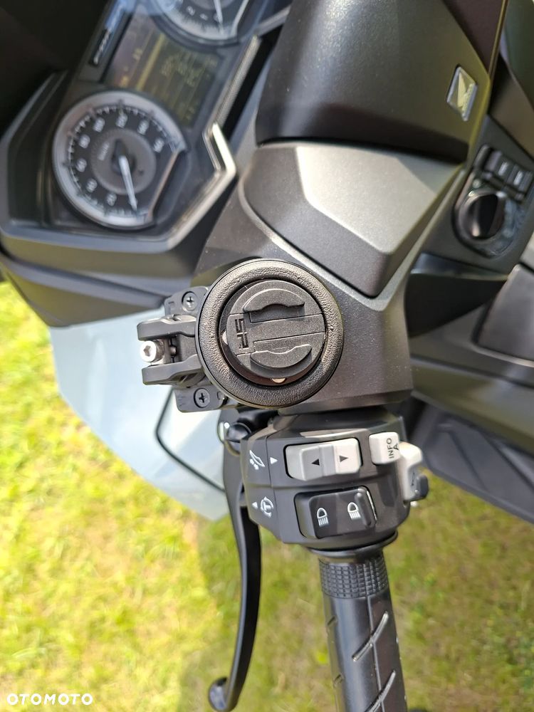 Honda NSS - 15
