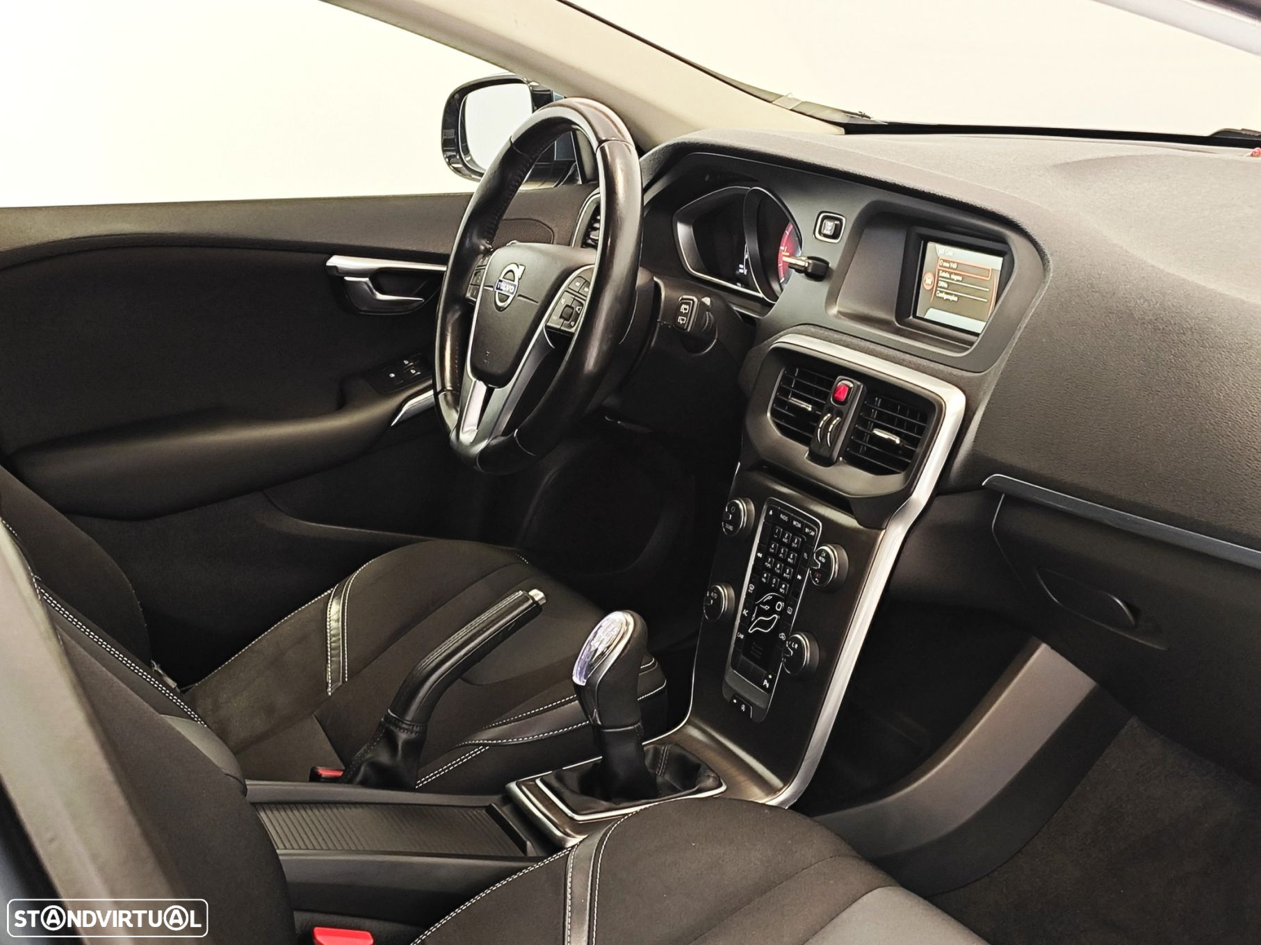 Volvo V40 1.6 D2 Momentum - 6