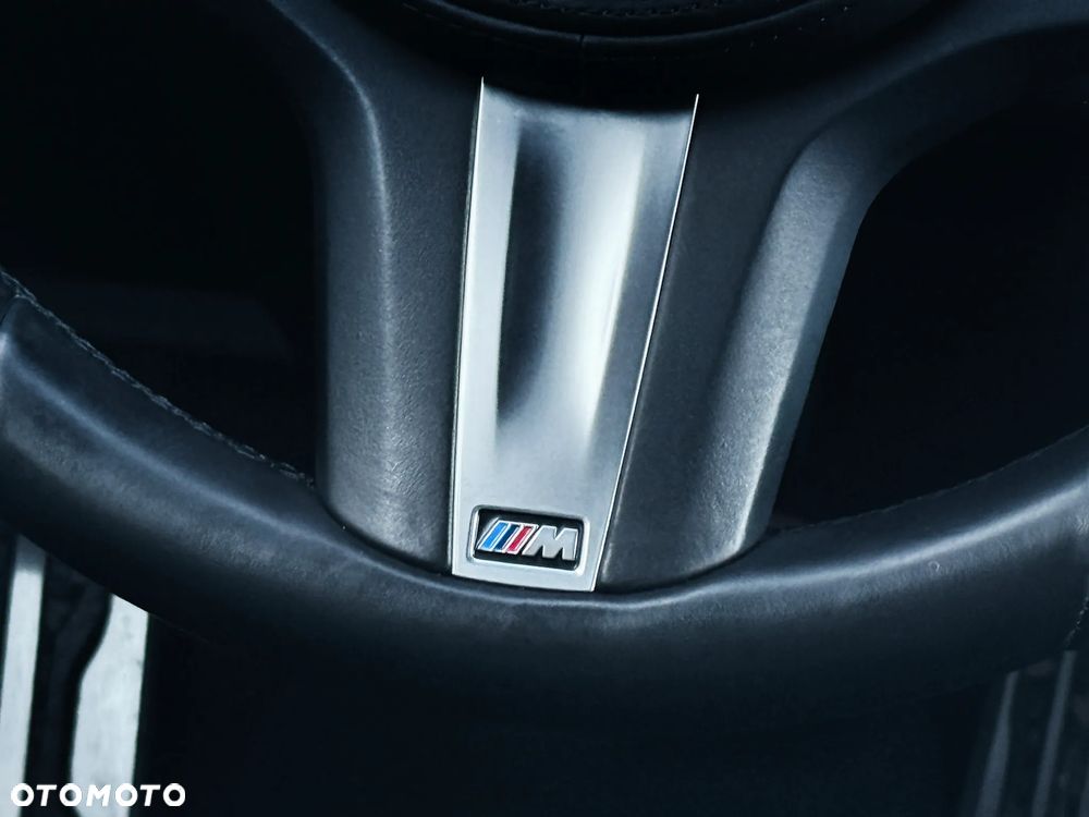 BMW Seria 3 M340i xDrive sport - 23