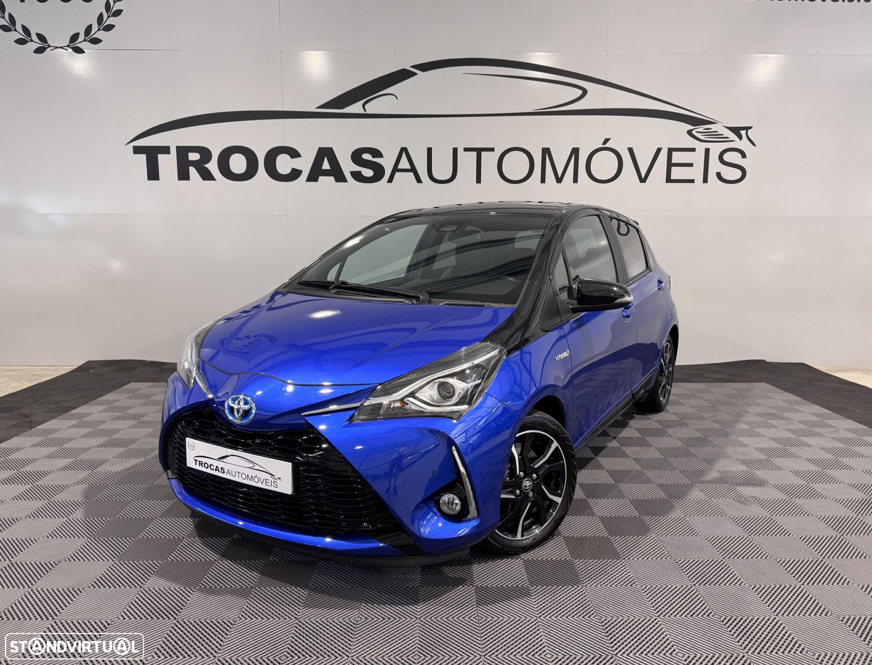 Toyota Yaris 1.5 HSD Exclusive+P.Luxury - 17