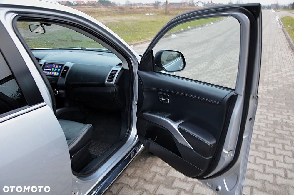 Citroën C-Crosser 2.2 HDi Exclusive DCS - 28