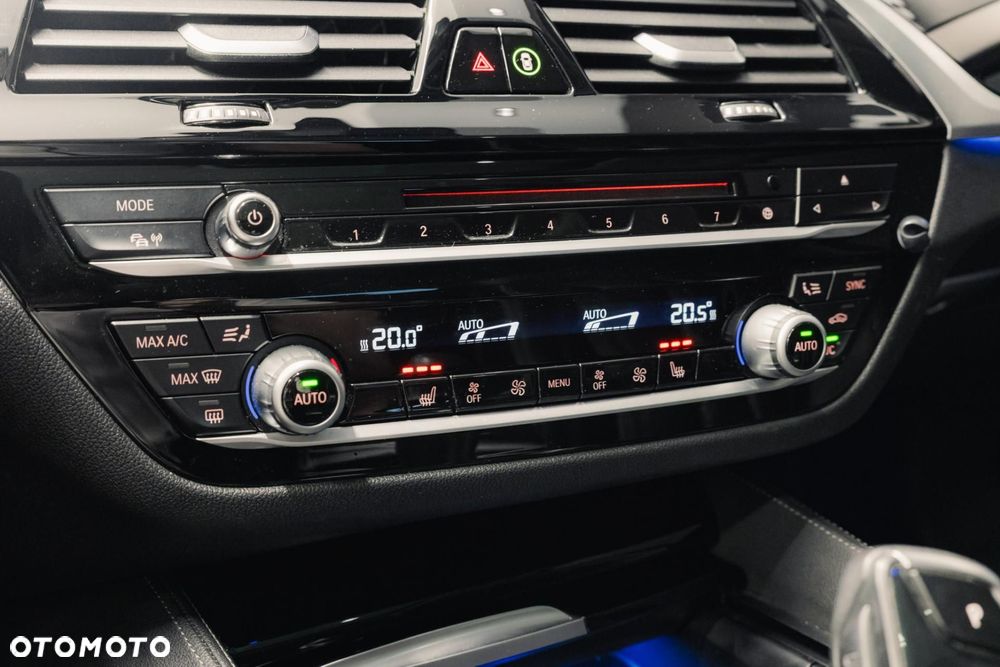BMW Seria 5 520d xDrive Luxury Line - 24
