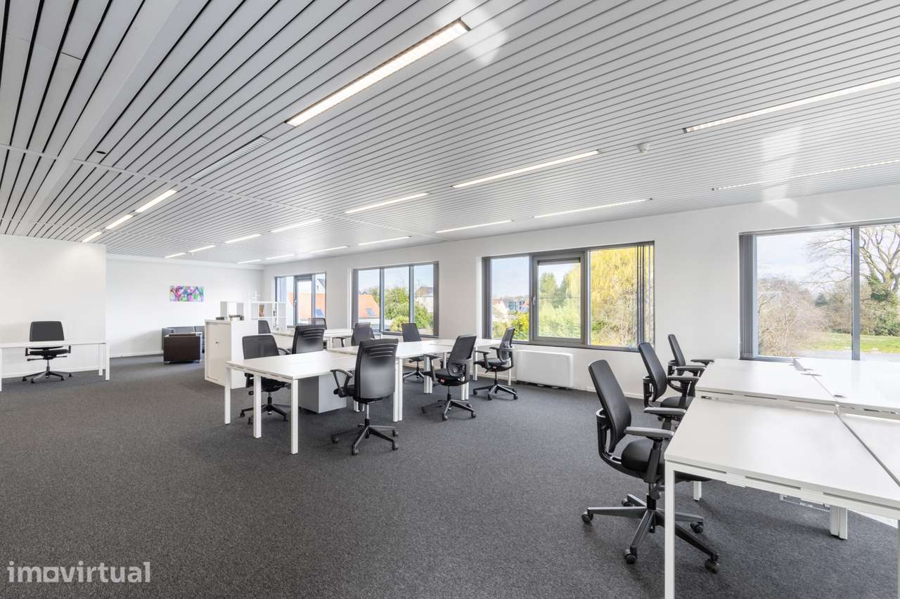 Escritório privado para 4 pessoas – Regus Porto, Boavista - Grande imagem: 2/10