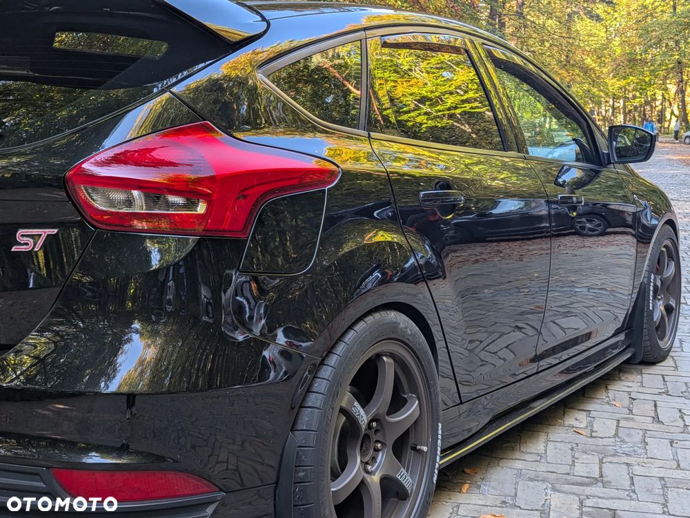 Ford Focus - 13