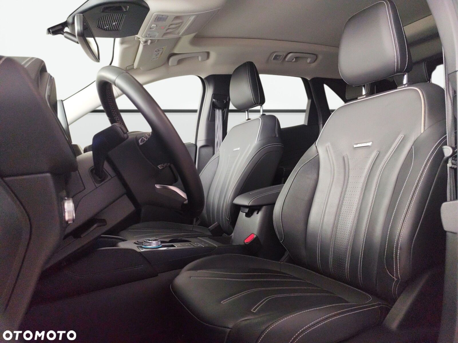 Ford Kuga - 10
