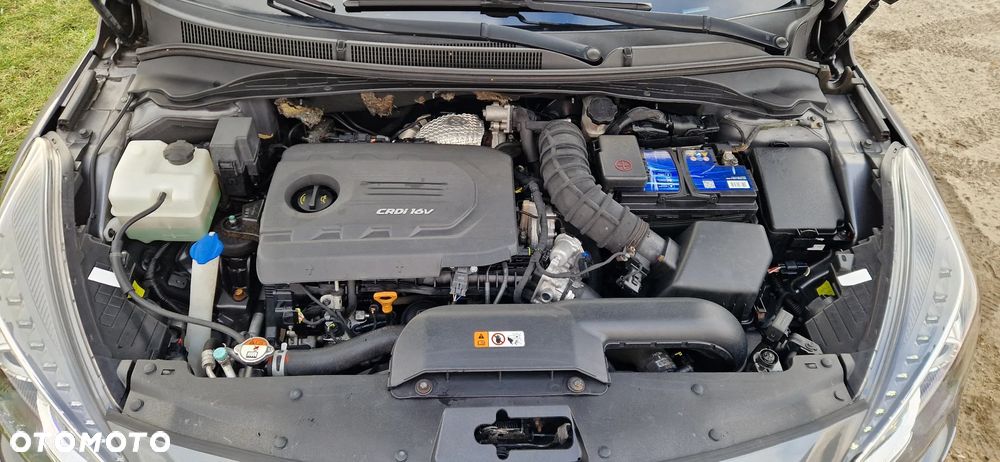 Hyundai i40 Kombi 1.7 CRDi DCT Premium - 6