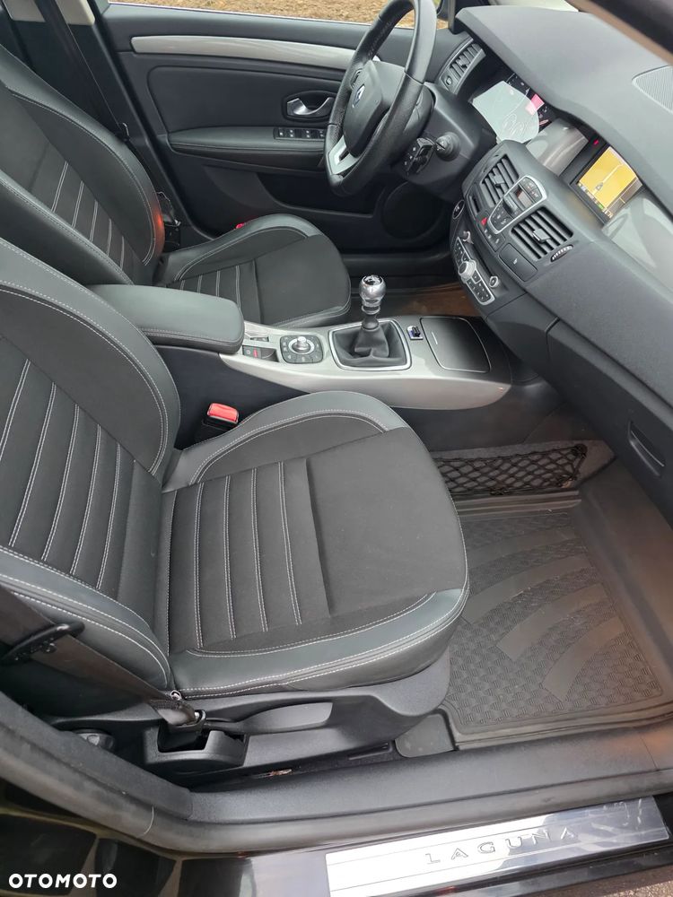 Renault Laguna dCi 110 FAP Emotion - 8