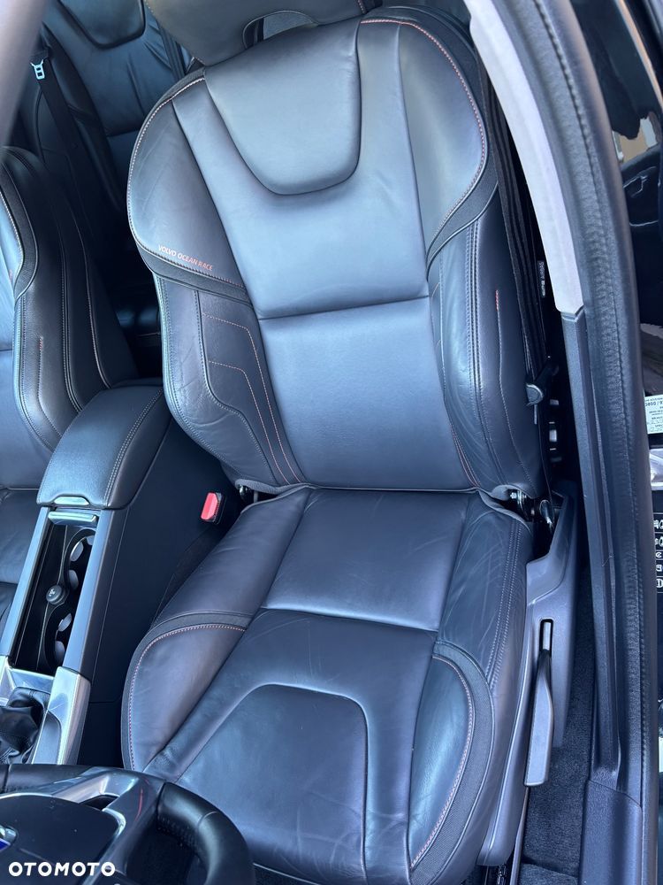 Volvo V60 D3 Drive-E Ocean Race - 11