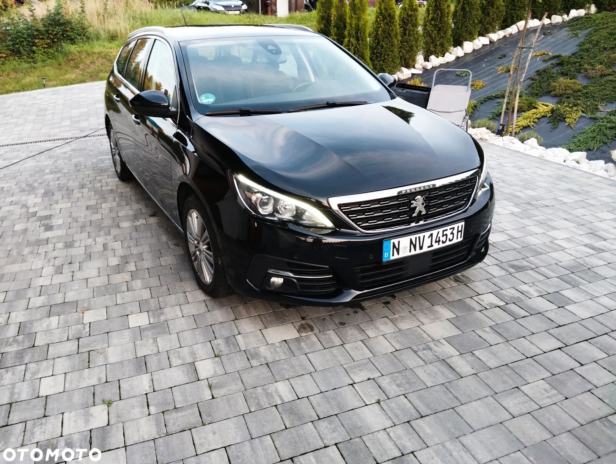 Peugeot 308 BlueHDi FAP 130 Stop & Start Allure Pack - 1