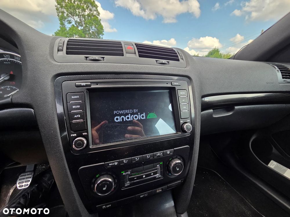 Skoda Octavia 2.0 TDI CR DPF RS - 12