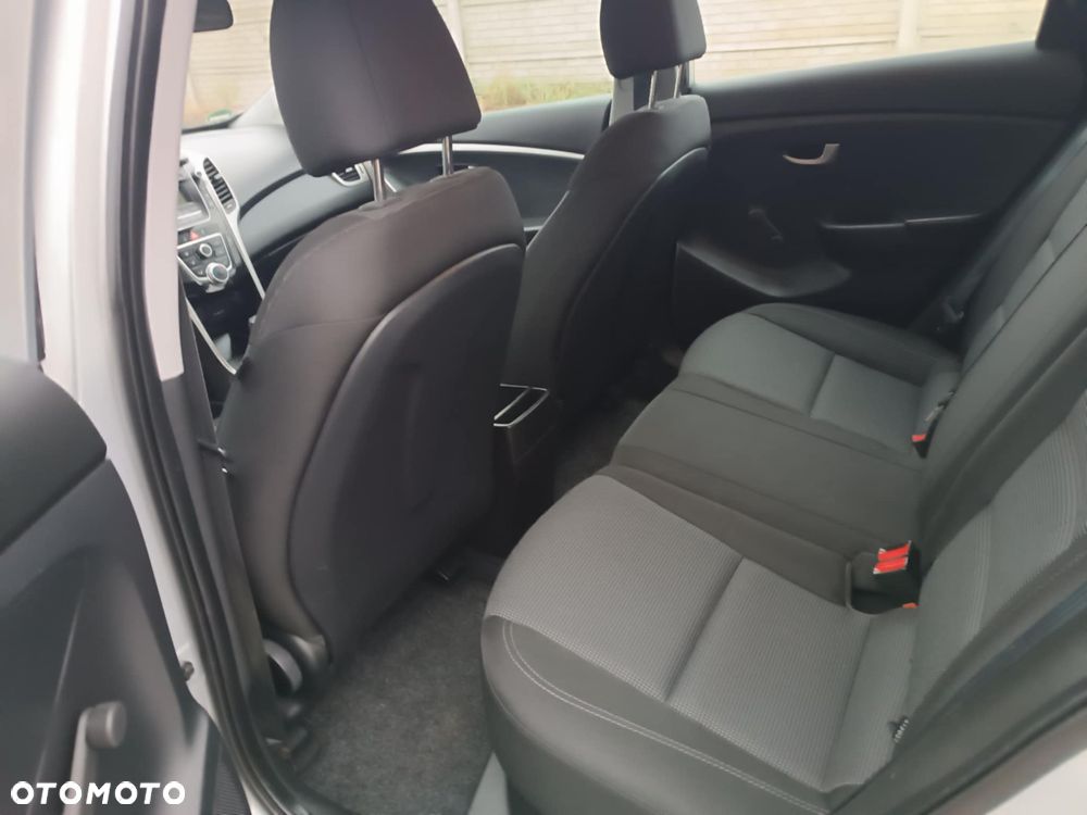 Hyundai i30 1.4 Classic + - 7