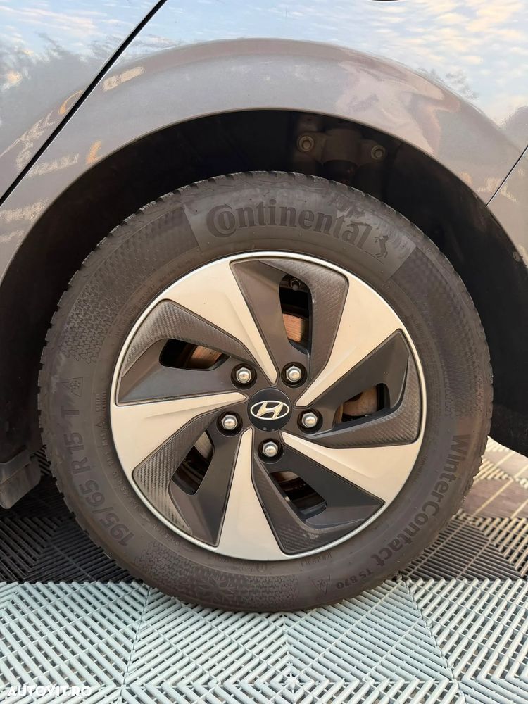 Hyundai IONIQ 1.6 GDI - 20