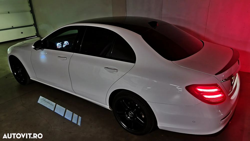 Mercedes-Benz E 200 9G-TRONIC - 38