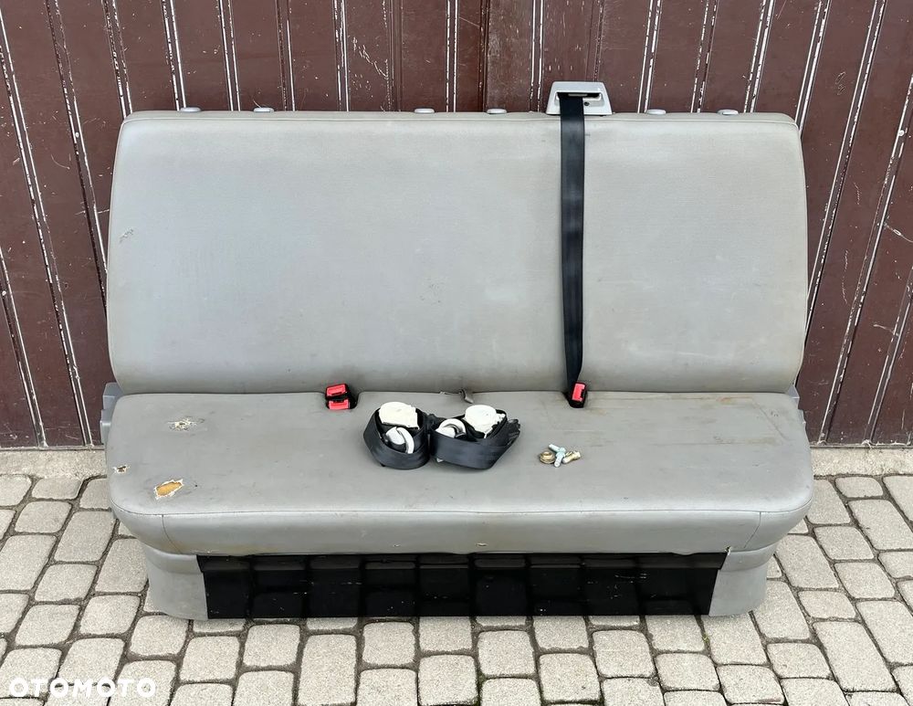 KANAPA ŁAWKA TRÓJKA FOTEL TYŁ DRUGI RZĄD PASY BEZPIECZEŃSTWA VW T5 LIFT T6 HOLENDERKA DOKA EU - 1