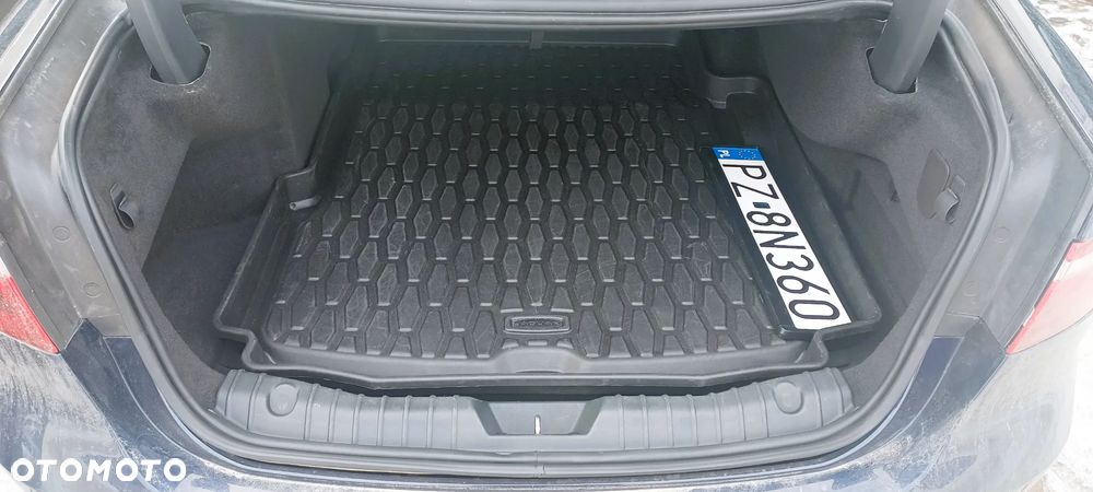 Jaguar XF P250 R-Dynamic SE - 15