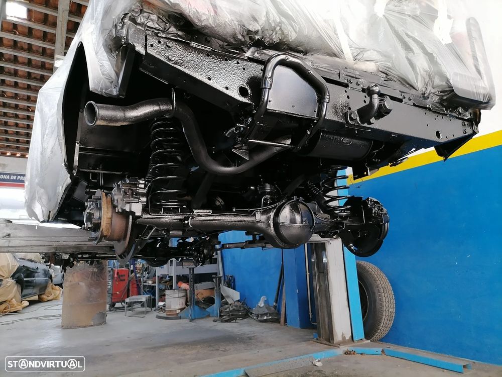 Land Rover Defender 90 2.5 TDi Metal Top - 10