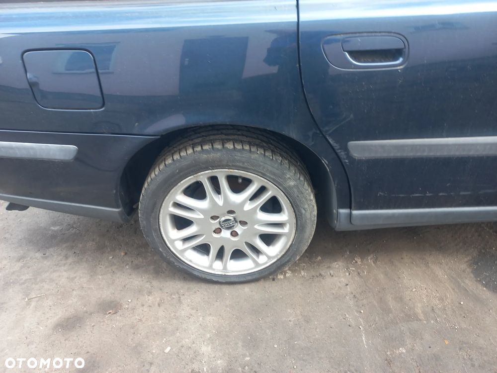 Volvo V70 2.4 Diesel 05r 5x108 225/45/17 alufelgi koła opony - 2