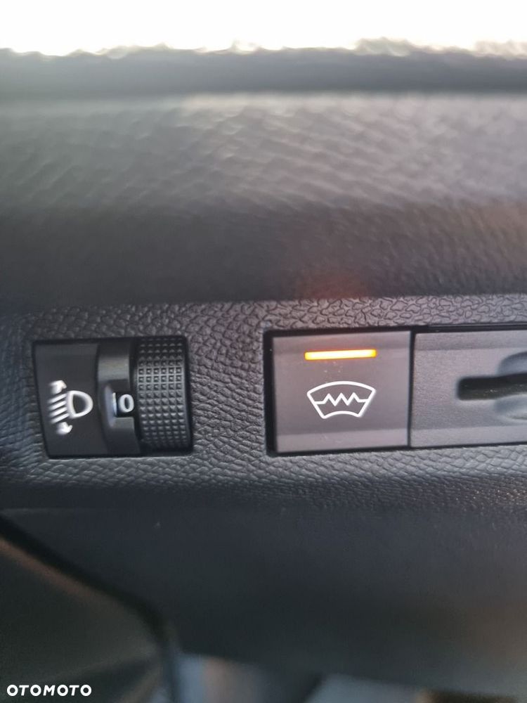 Peugeot 308 1.2 PureTech Allure Pack S&S - 32