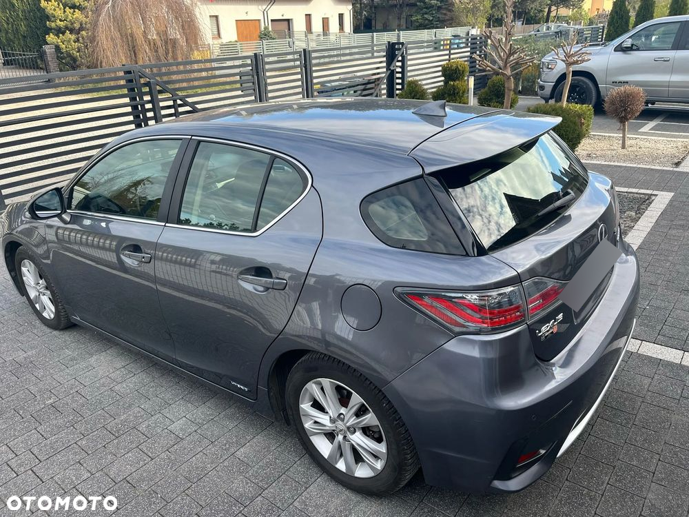 Lexus CT 200h Prestige - 10