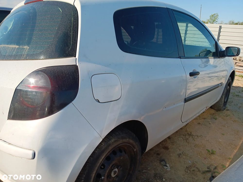 066 / RENAULT CLIO III / NA CZĘŚCI - 7