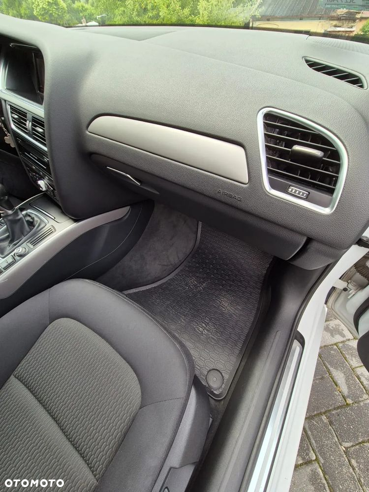 Audi A4 Avant 2.0 TDI 116g DPF Ambition - 13
