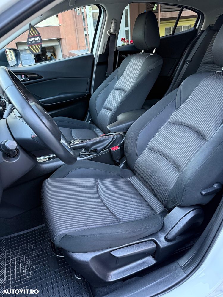 Mazda 3 SKYACTIV-G 120 Exclusive-Line - 32