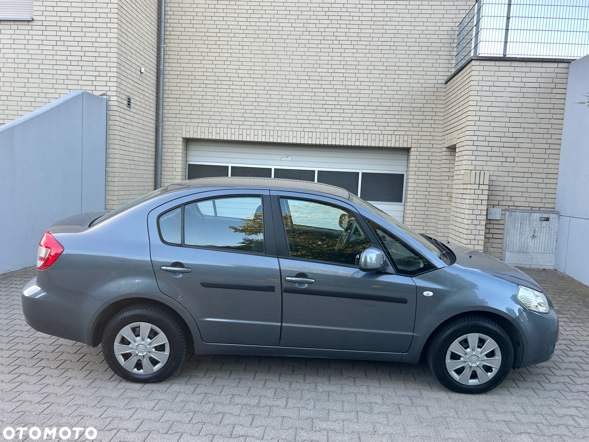 Suzuki SX4 - 10