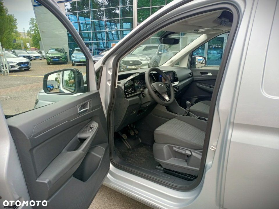 Ford Transit Connect - 13