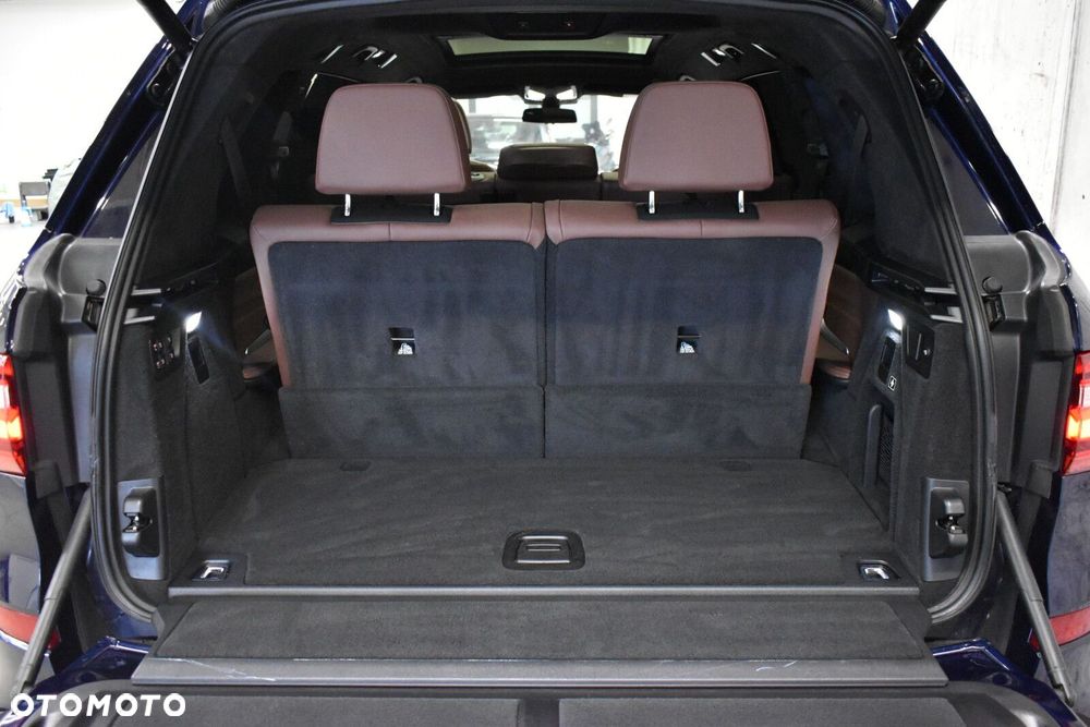 BMW X7 - 34