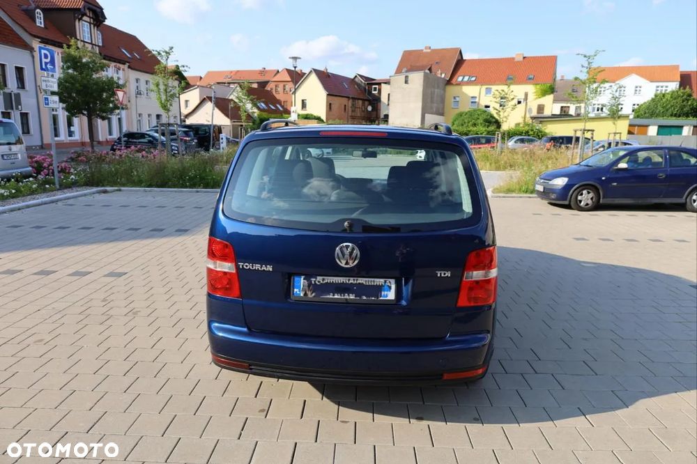 Volkswagen Touran 1.9 TDI Conceptline - 5
