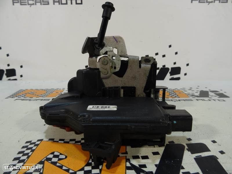 Fecho Da Porta Trás Esquerda Audi A4 (8Ec, B7)  8E0 839 015 C / 8E0839 - 5