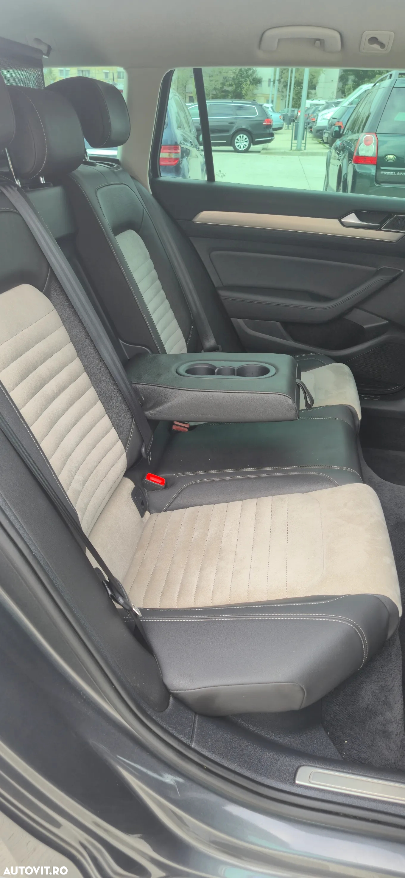Volkswagen Passat Variant 2.0 TDI DSG Comfortline - 9