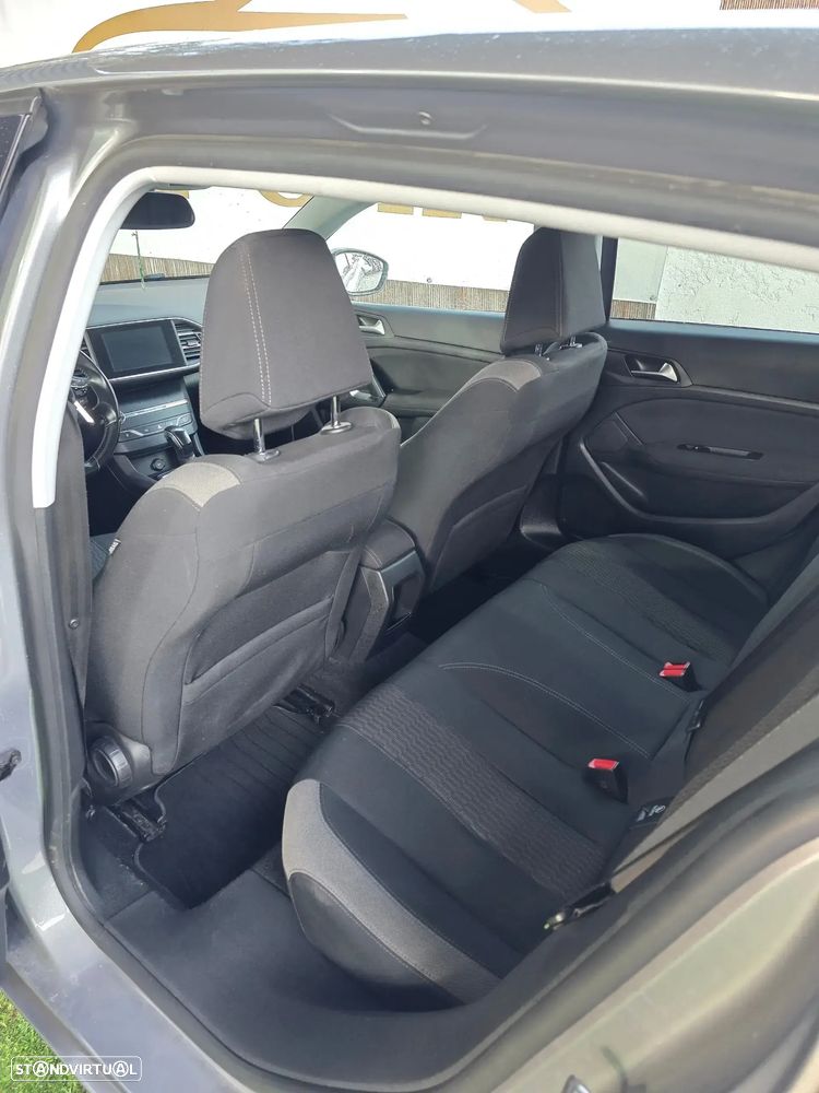 Peugeot 308 PureTech 110 Stop & Start Style - 11