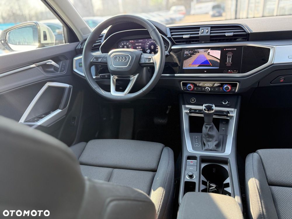 Audi Q3 Sportback - 23