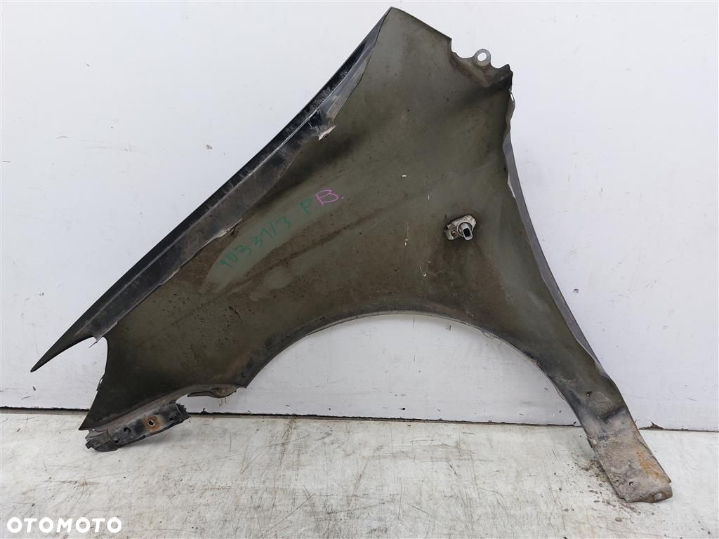 Błotnik przedni prawy Hyundai Getz 2002-2011 LAK:EBONY BLACK CZARNE 1 LAK - 2