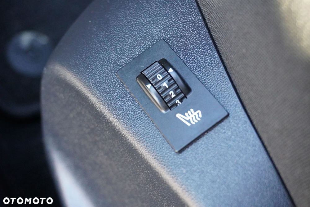 Peugeot 208 1.2 PureTech Allure - 28