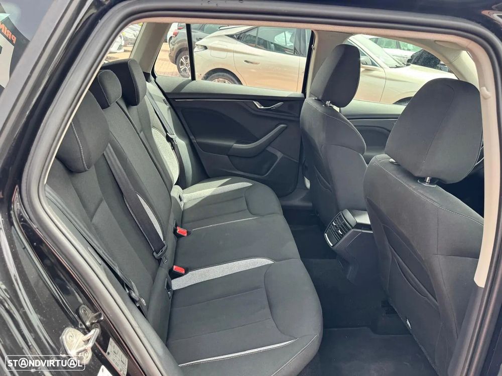 Skoda Kamiq 1.0 TSI Style DSG - 20