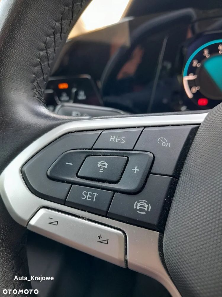 Volkswagen Golf 1.5 TSI EVO Life - 26