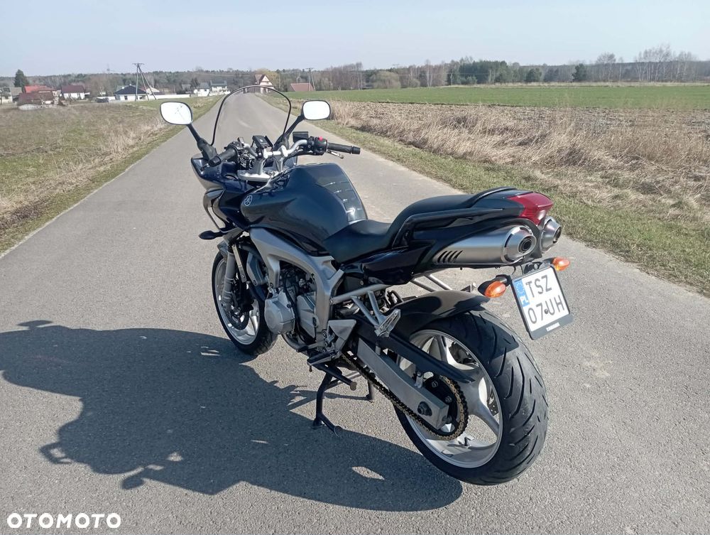 Yamaha FZ6 - 12