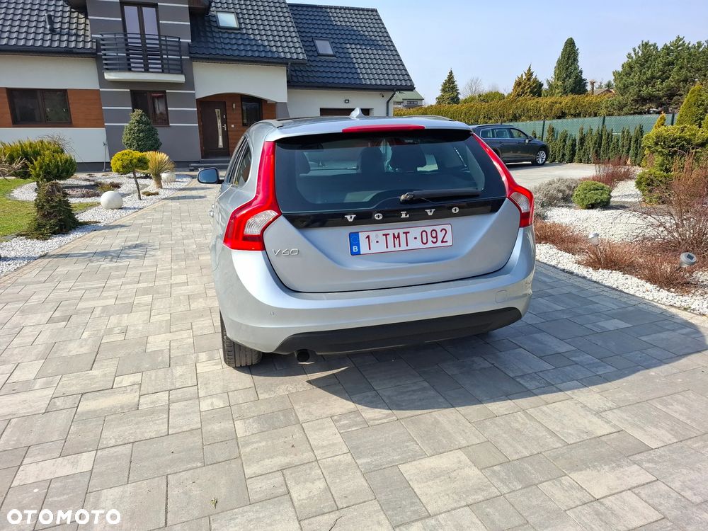Volvo V60 D3 Edition - 12