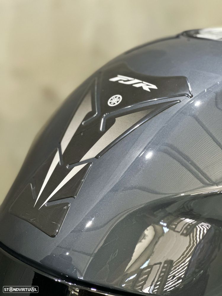 Yamaha FJR 1300 - 11