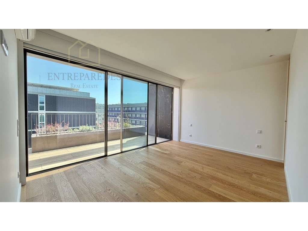 Apartamento T4 penthouse/cobertura com garagem e varanda para compr... - Grande imagem: 4/29