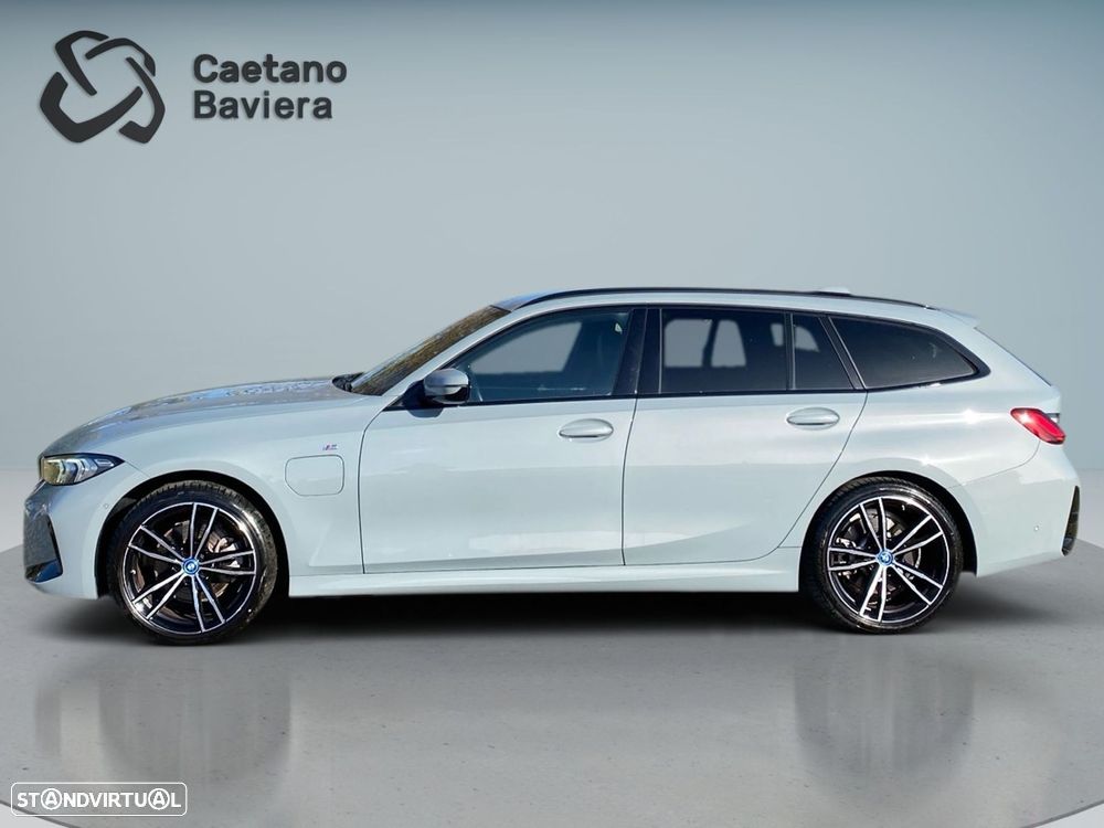 BMW 330 e Pack Desportivo M Auto - 25