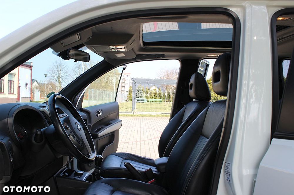 Nissan X-Trail 2.0 dCi 4x4 DPF LE - 36