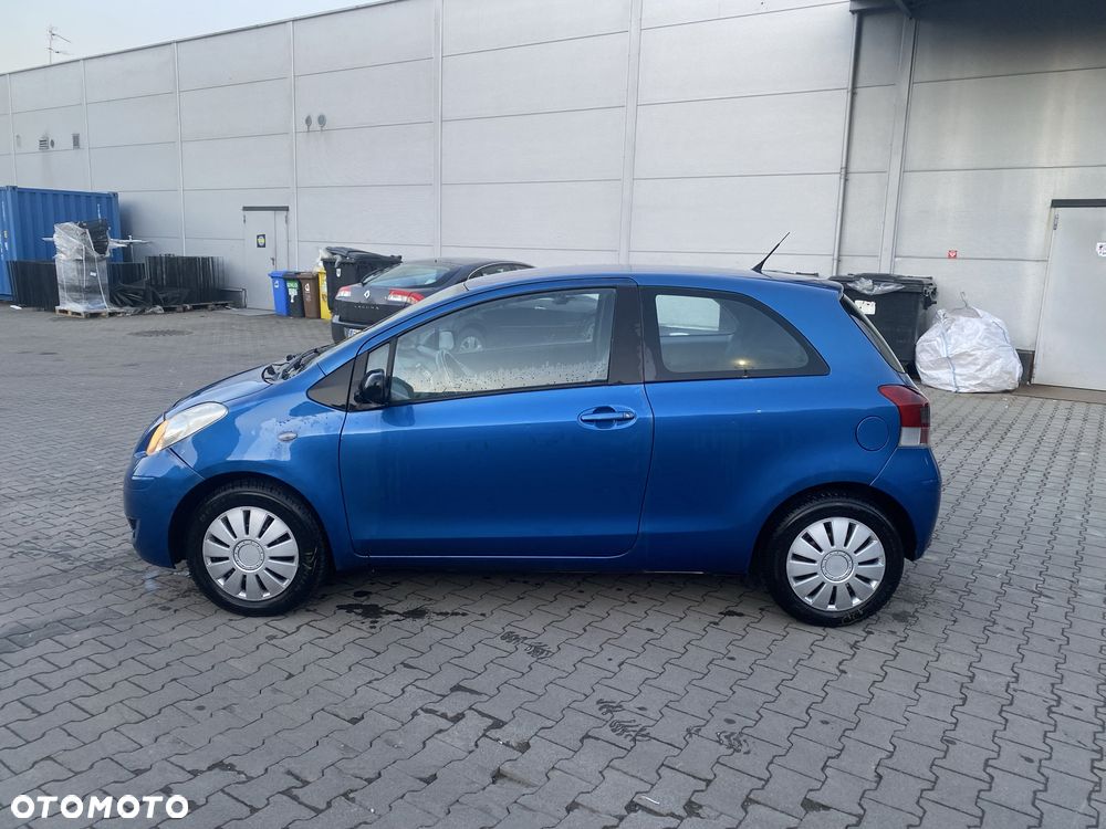 Toyota Yaris - 4