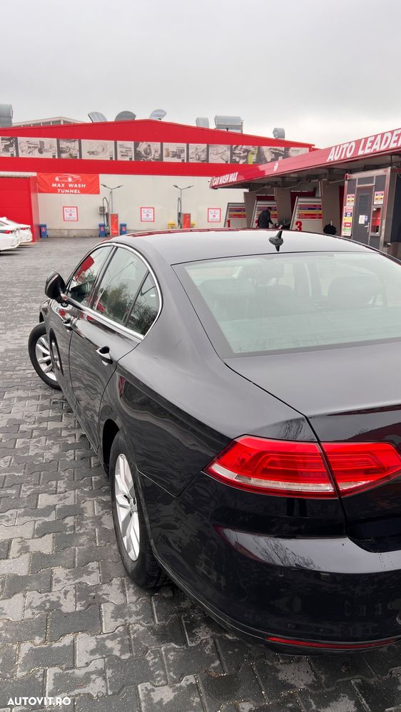 Volkswagen Passat - 10